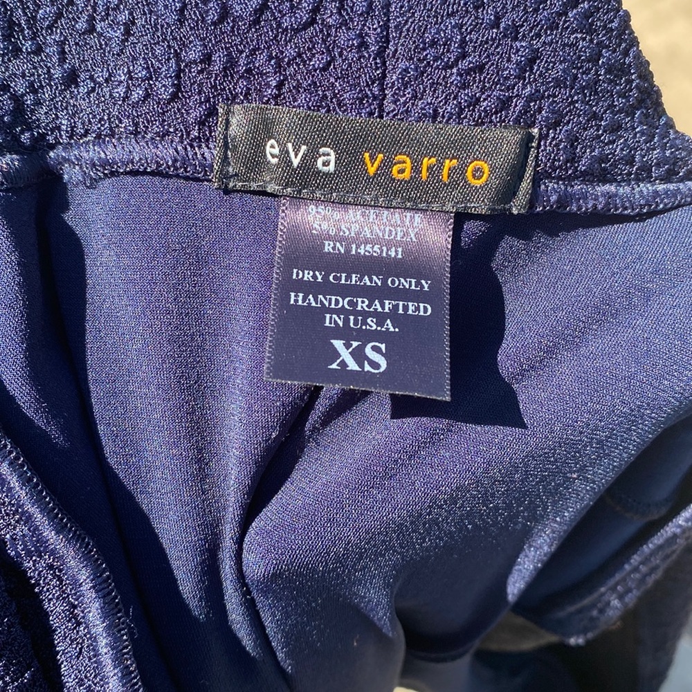 Eva Varro blue stunning open jacket/blazer with two asymmetrical zippers - Picture 9 of 9